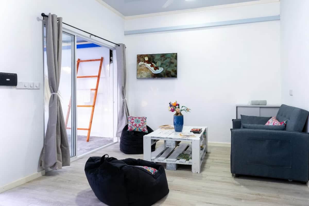 Two-bedroom villa on Ukulhas for up to 4, summer rate to 31 Oct 2026